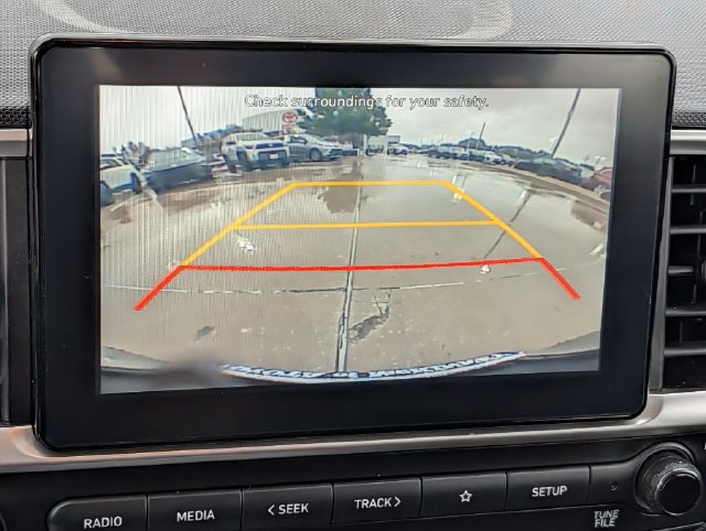 Used 2021 Hyundai Venue SEL FWD image 18