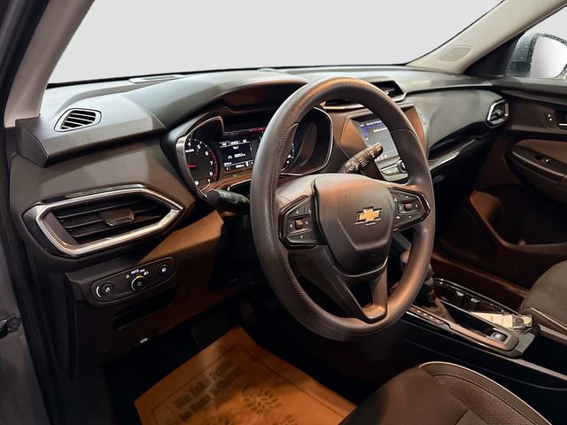 Used 2022 Chevrolet TrailBlazer LT w/ LPO, Blackout Package image 10