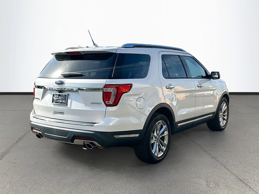 Used 2018 Ford Explorer Limited image 7