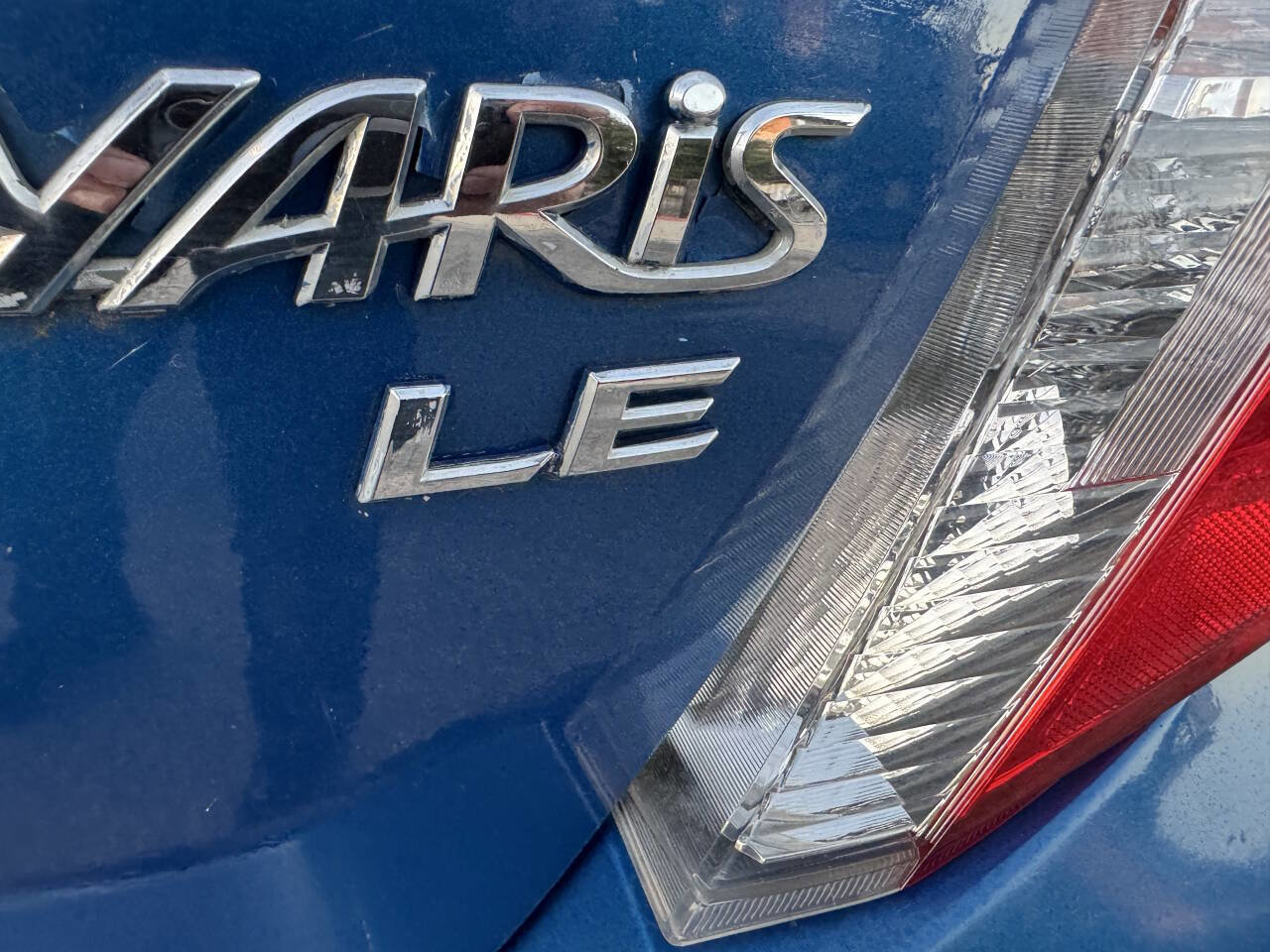 Used 2013 Toyota Yaris LE image 8