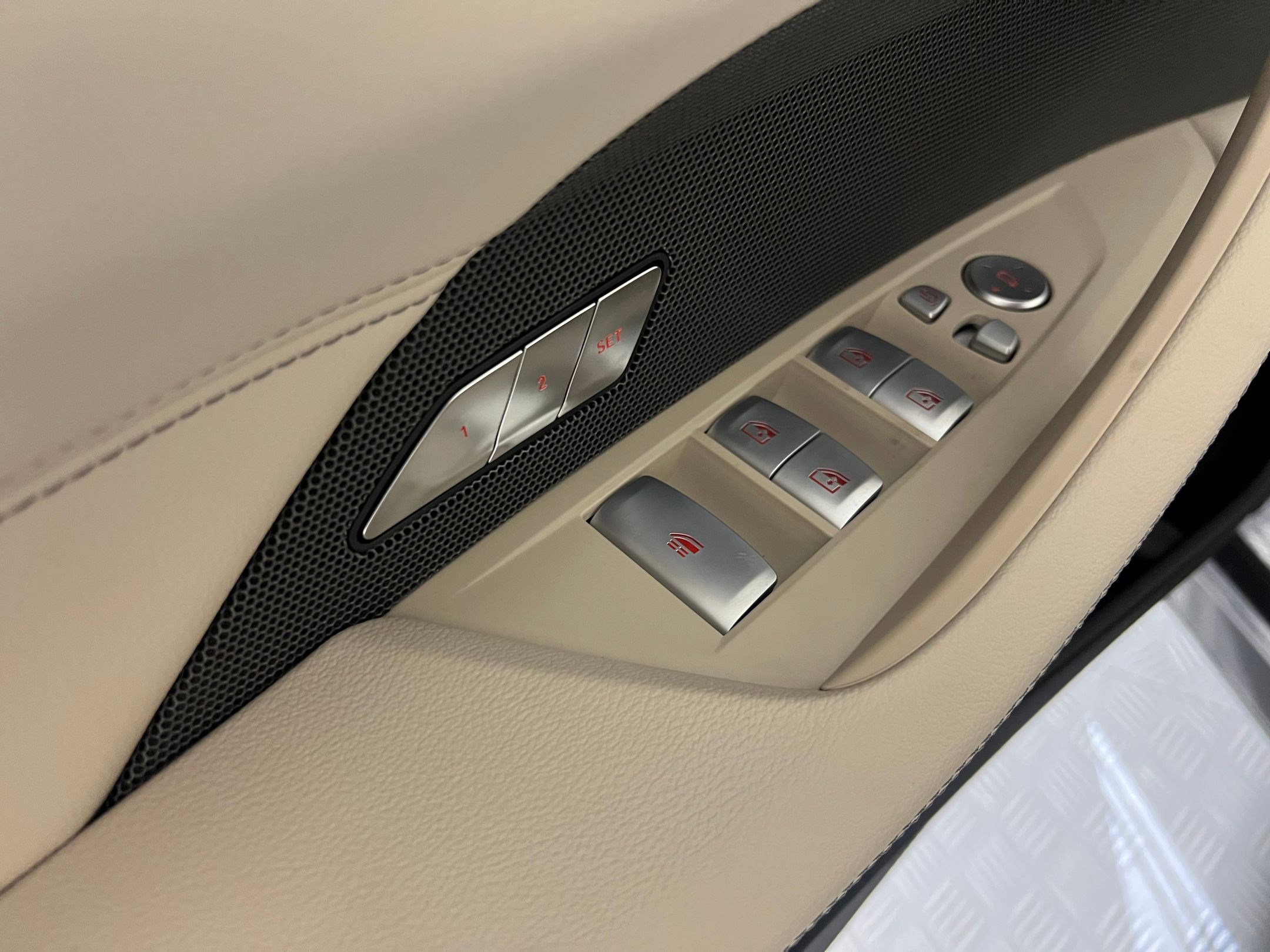 New 2026 BMW 440i xDrive Convertible image 12