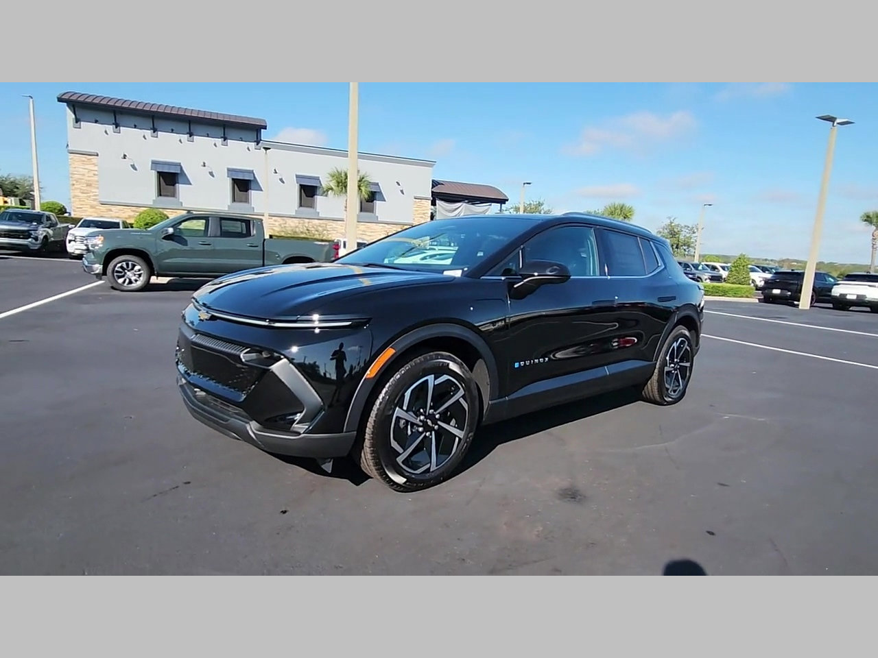 New 2026 Chevrolet Equinox EV LT AWD/4WD image 25