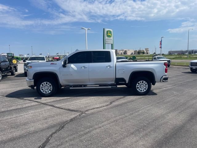 Used 2022 Chevrolet Silverado 2500 LTZ w/ LTZ Convenience Package AWD/4WD image 8