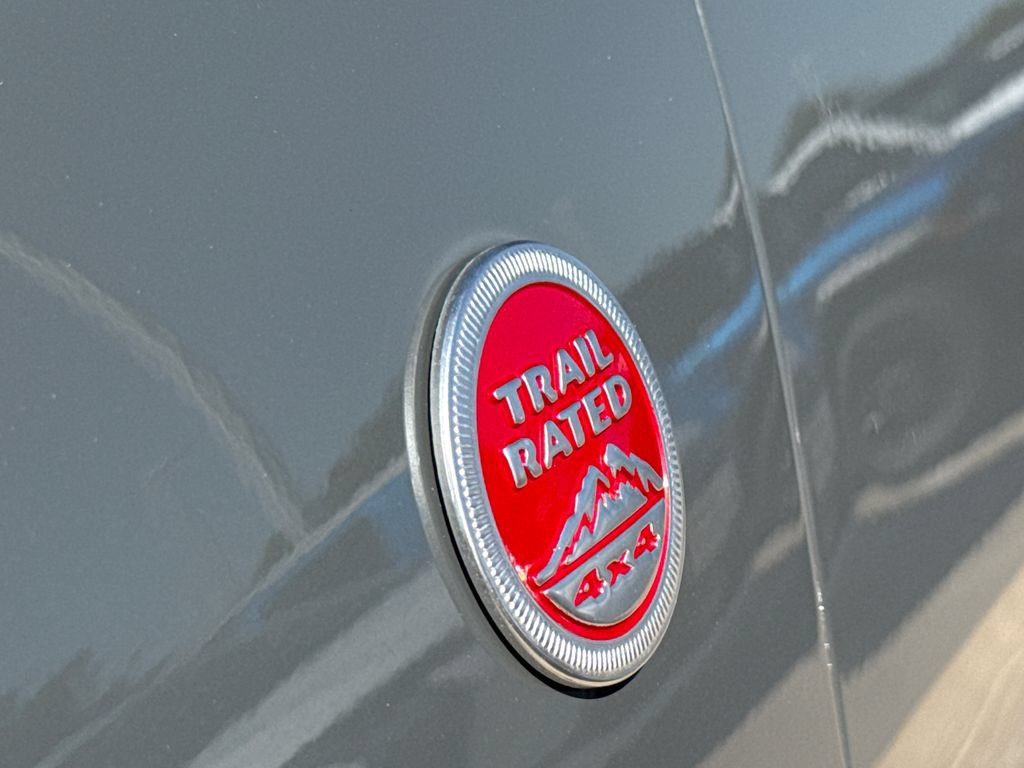 Used 2021 Jeep Grand Cherokee Trailhawk AWD/4WD image 6