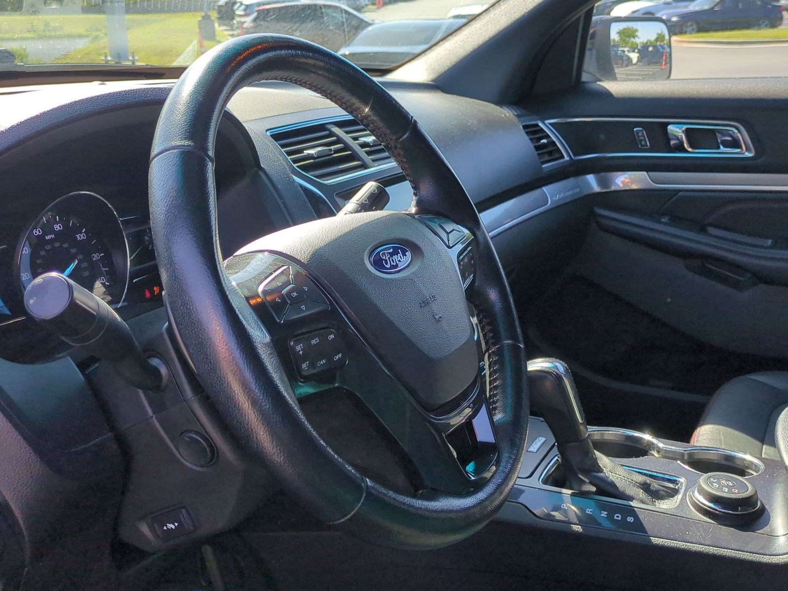 Used 2017 Ford Explorer Sport w/ Equipment Group 401A AWD/4WD image 17