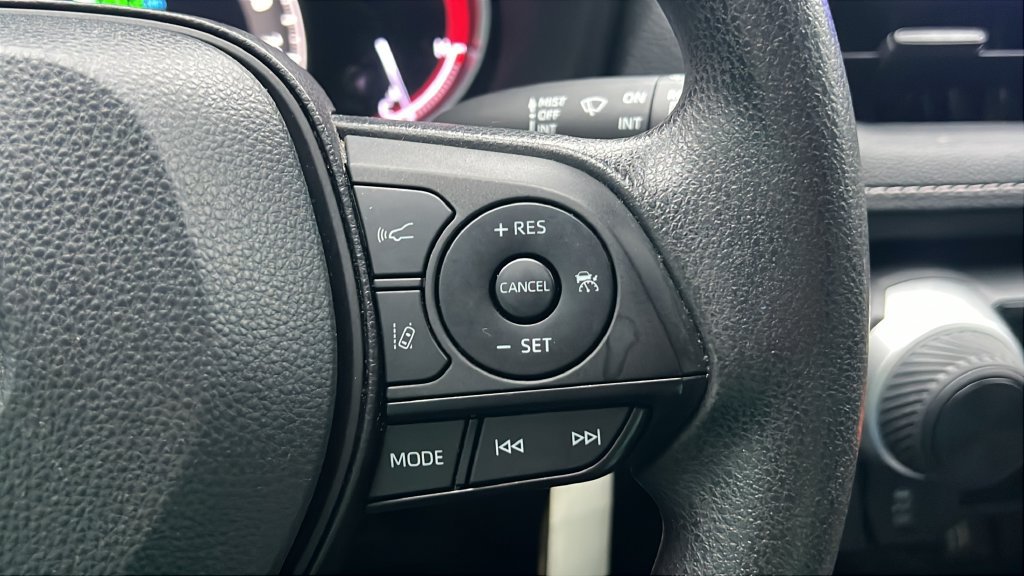 Used 2023 Toyota RAV4 LE FWD image 20