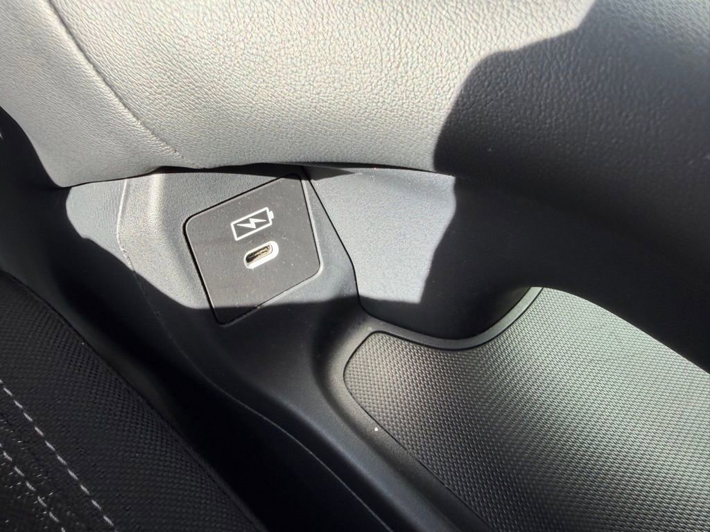 Used 2024 Honda HR-V LX image 25