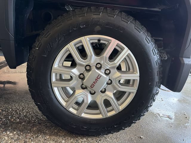 Used 2024 GMC Sierra 2500 SLE w/ SLE Value Package; AWD/4WD image 10