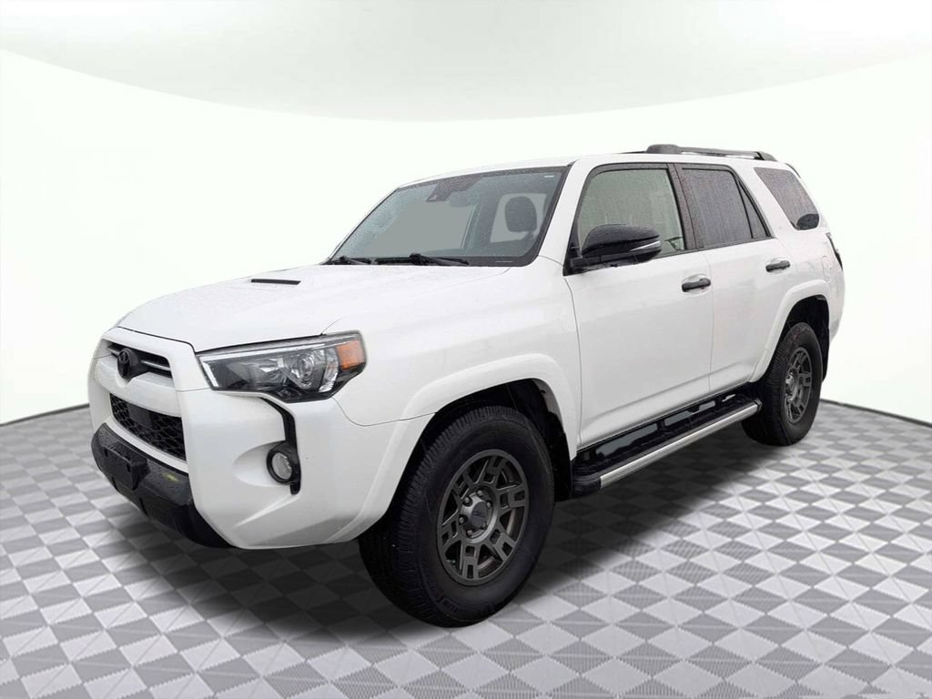 Used 2020 Toyota 4Runner Venture w/ Moonroof Package AWD/4WD image 7