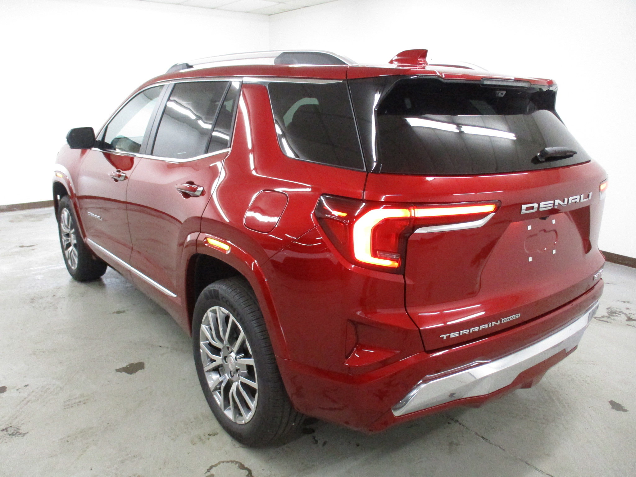 New 2026 GMC Terrain Denali AWD/4WD image 8