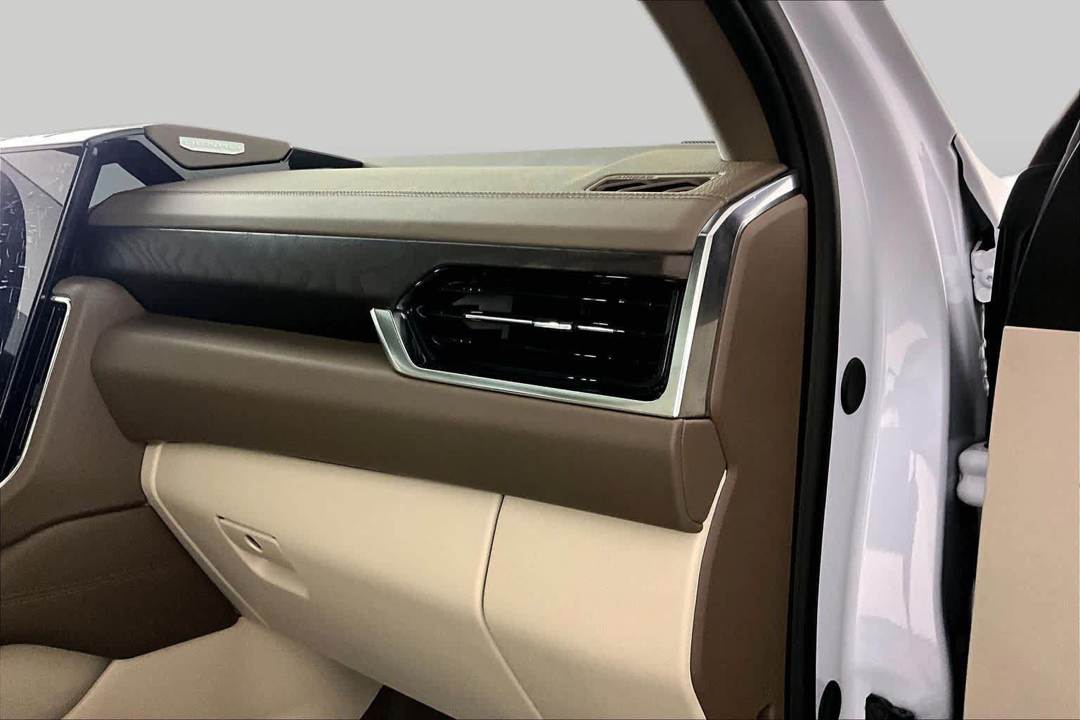 Certified 2026 GMC Yukon XL Denali w/ Sun & Power Step Package AWD/4WD image 18