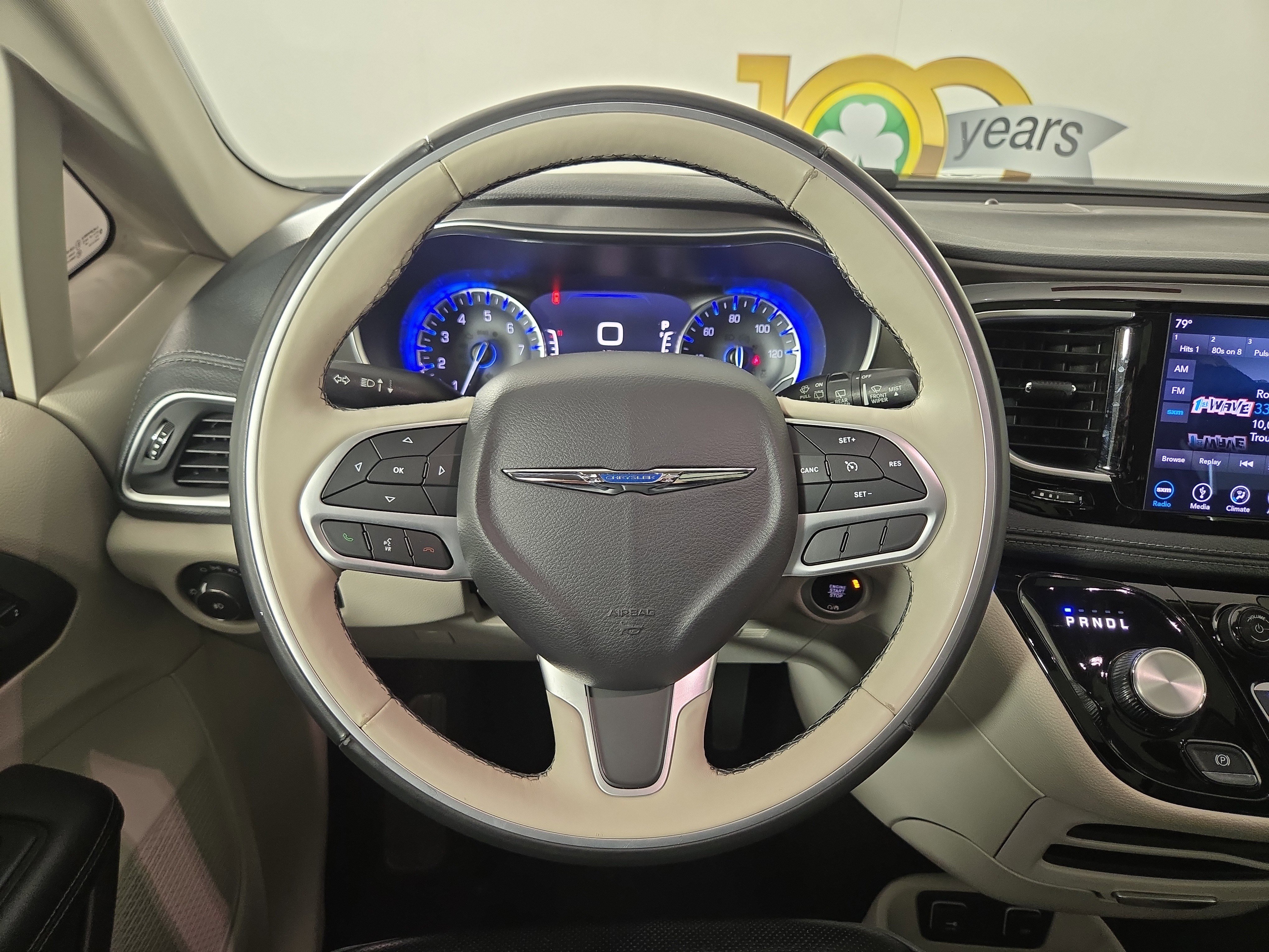 Used 2018 Chrysler Pacifica Limited image 15