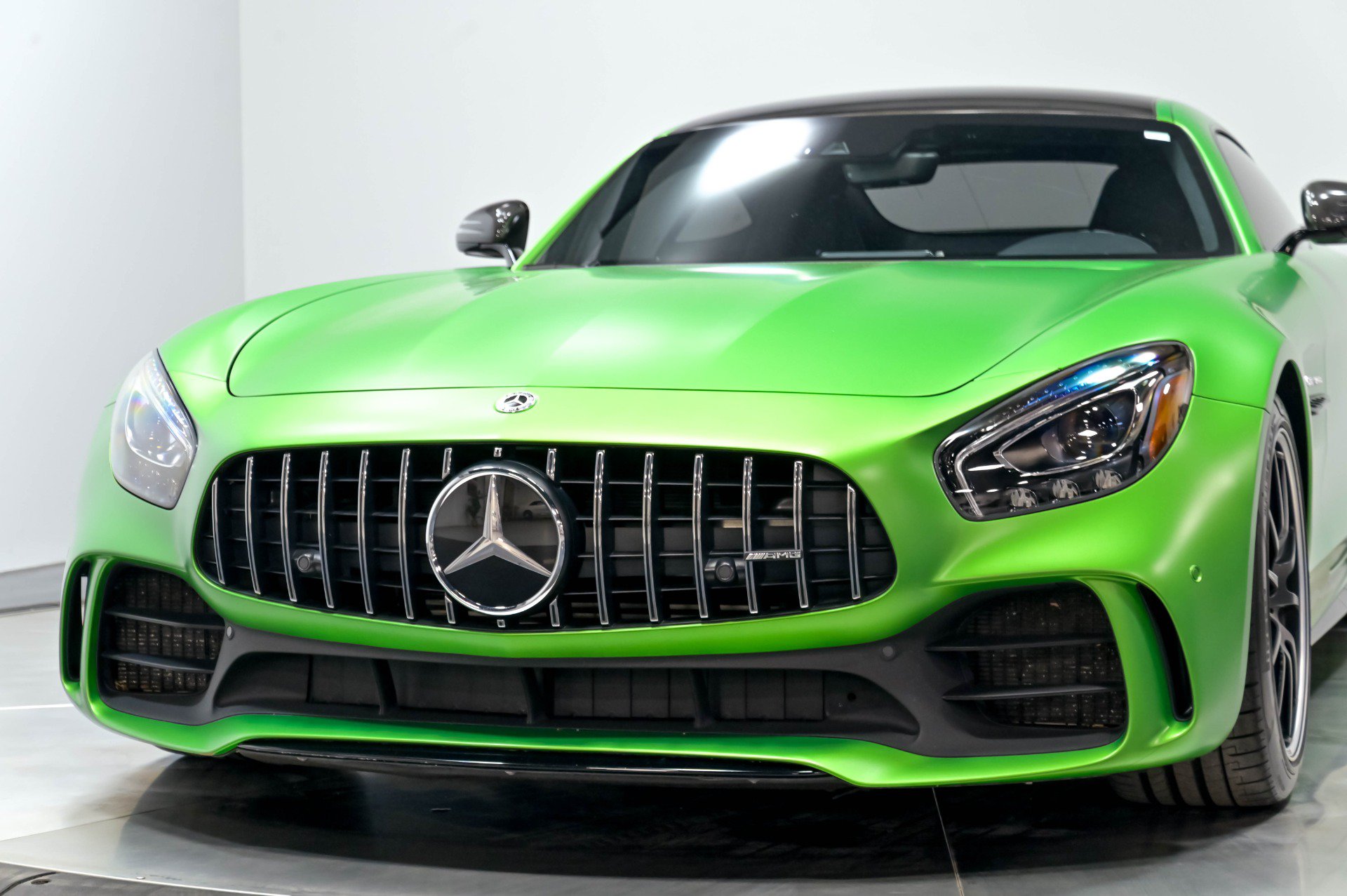Used 2018 Mercedes-Benz AMG GT R image 73
