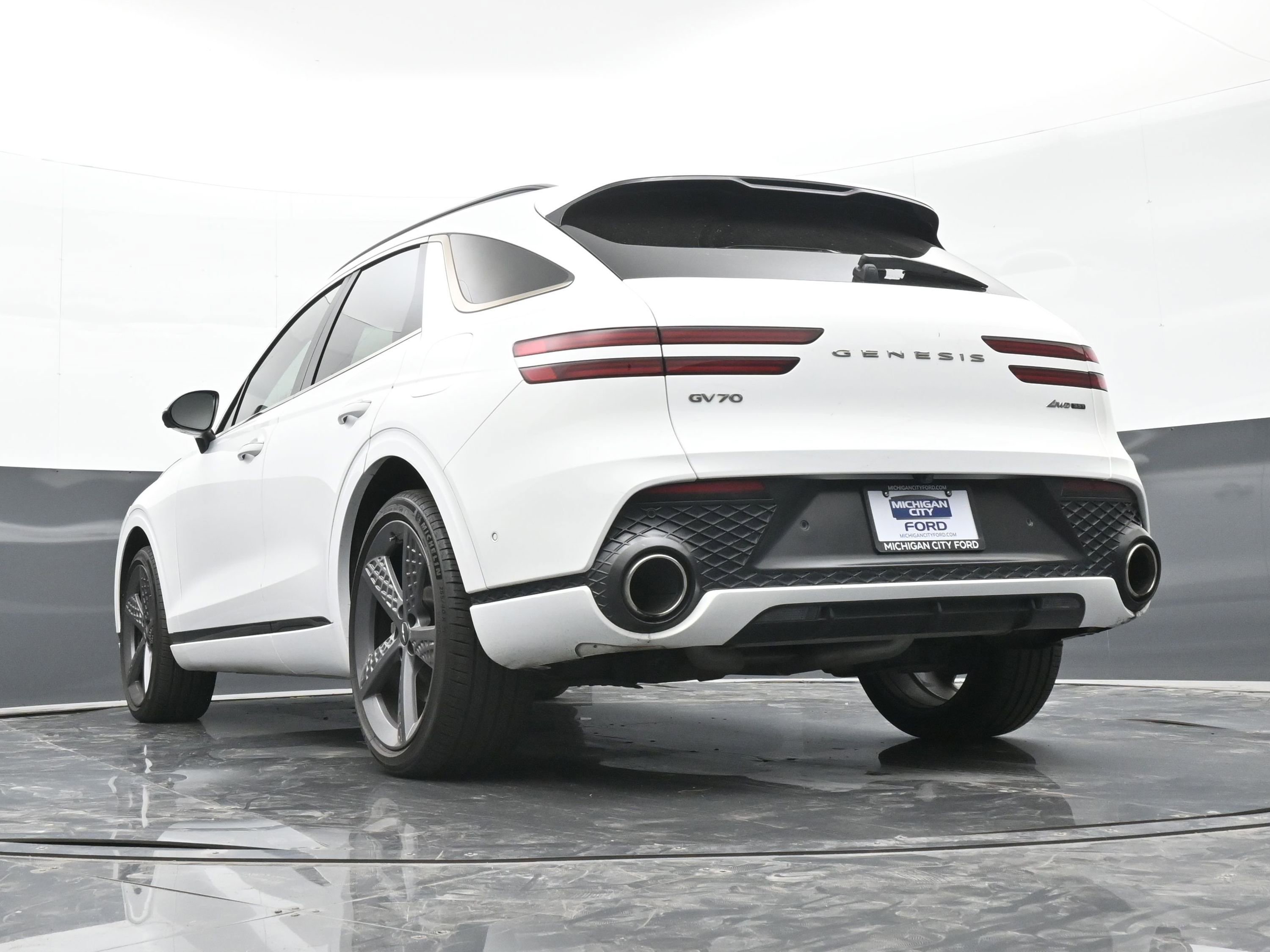 Used 2022 Genesis GV70 3.5T Sport w/ Sport Prestige Package image 43