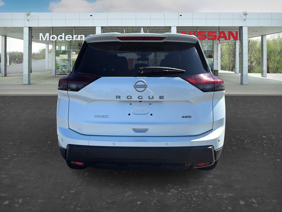 Certified 2025 Nissan Rogue SV AWD/4WD image 4
