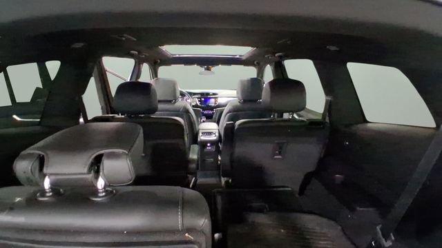 Used 2024 Cadillac XT6 Sport w/ LPO, Onyx Lite Package image 24