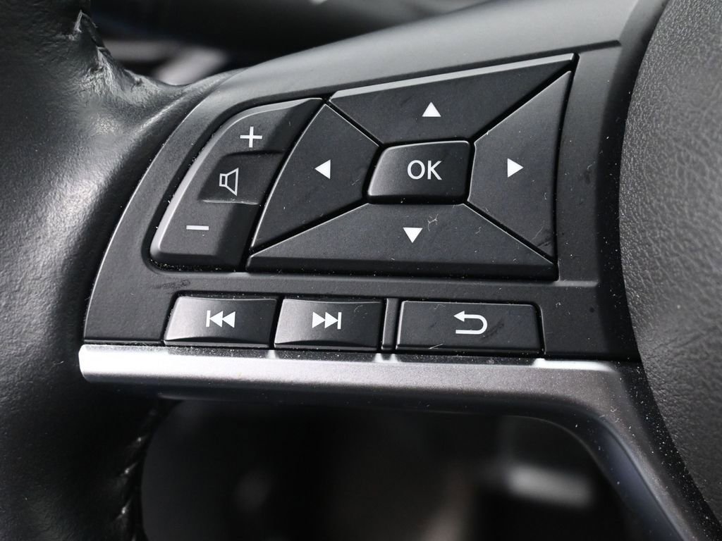 Used 2022 Nissan Sentra SV w/ Trunk Package image 17