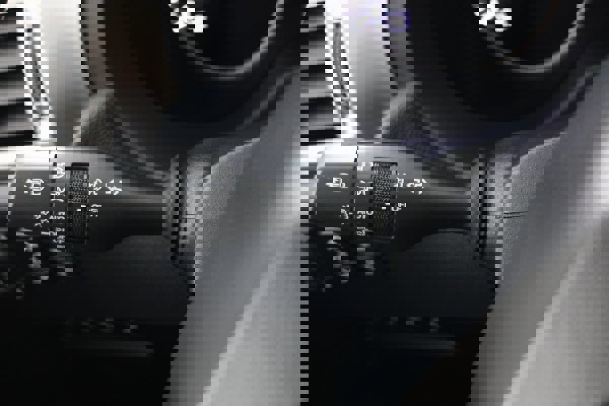 Used 2023 Lexus GX 460 Luxury w/ Sport Design Package image 29