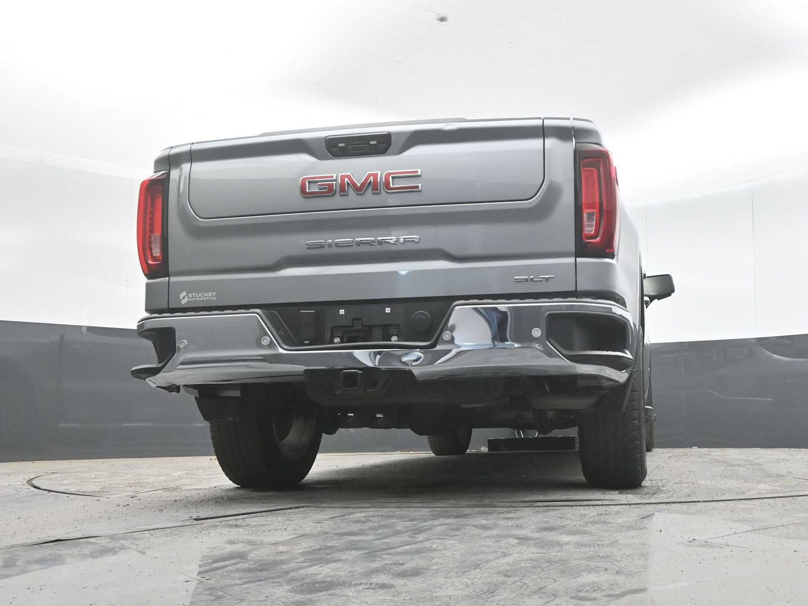 Used 2024 GMC Sierra 1500 SLT w/ SLT Premium Plus Package AWD/4WD image 32