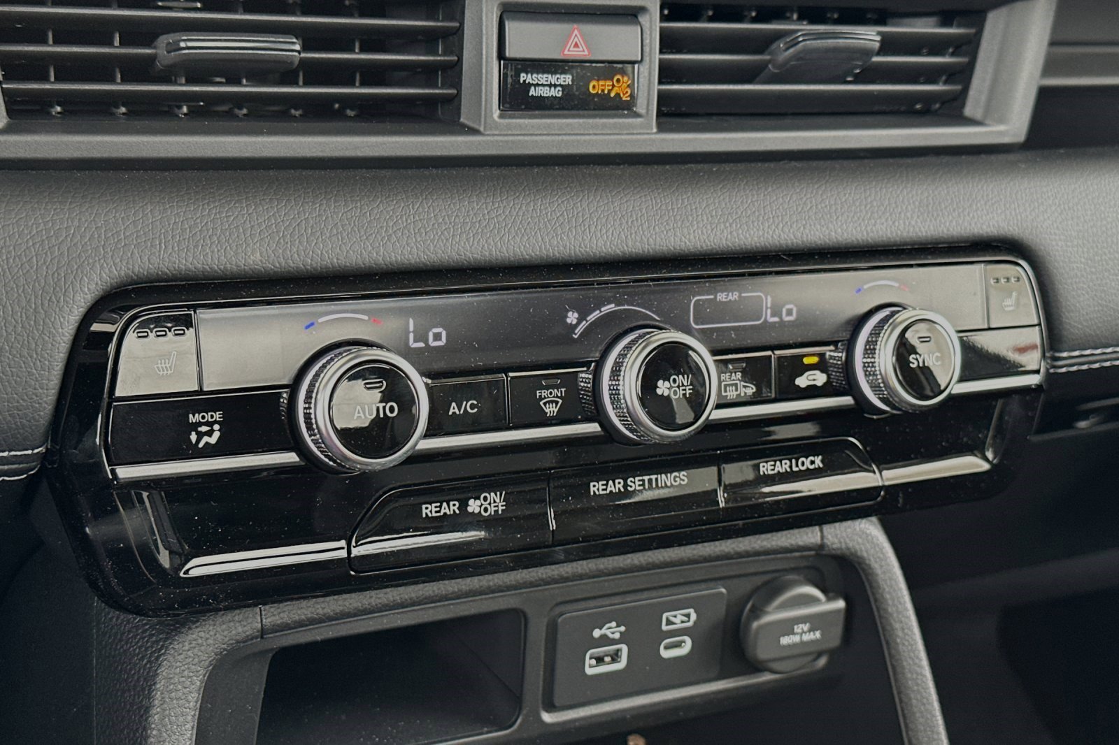 New 2025 Honda Pilot Touring image 18