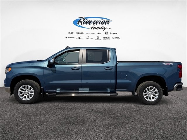 Used 2024 Chevrolet Silverado 1500 LT w/ Leather Package image 2