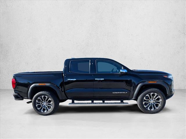 Used 2023 GMC Canyon Denali image 4