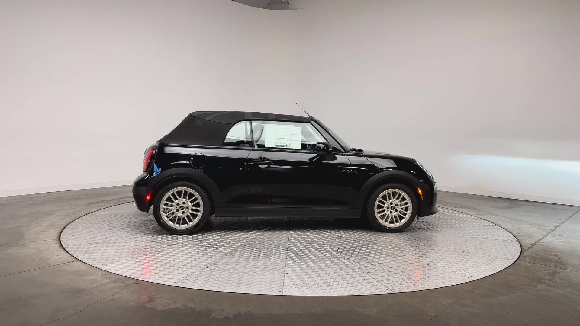 Used 2026 MINI Cooper S FWD image 9