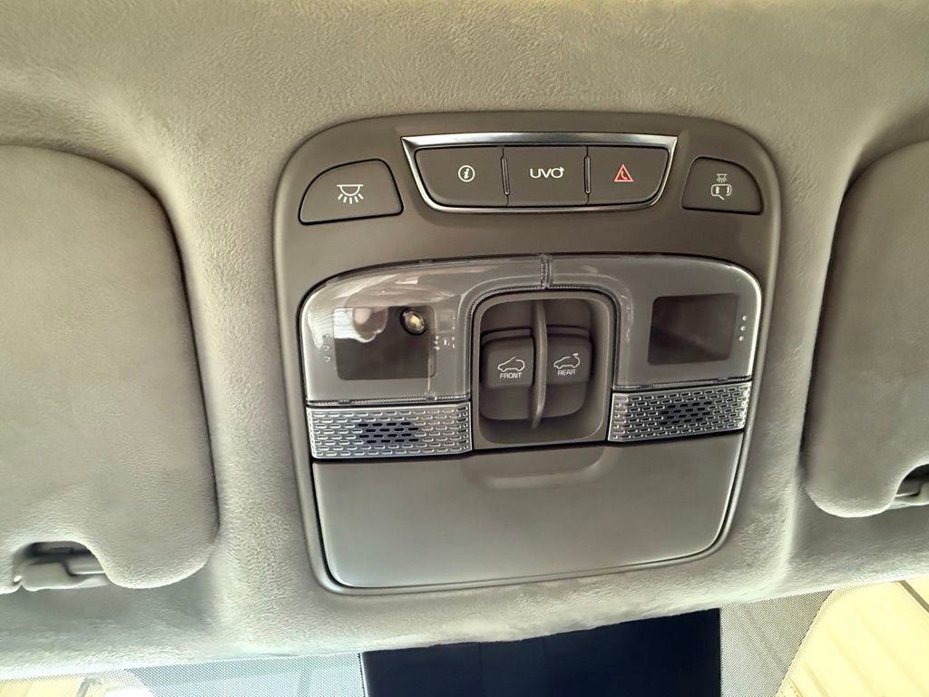 Used 2022 Kia Telluride SX w/ SX Prestige Package image 37