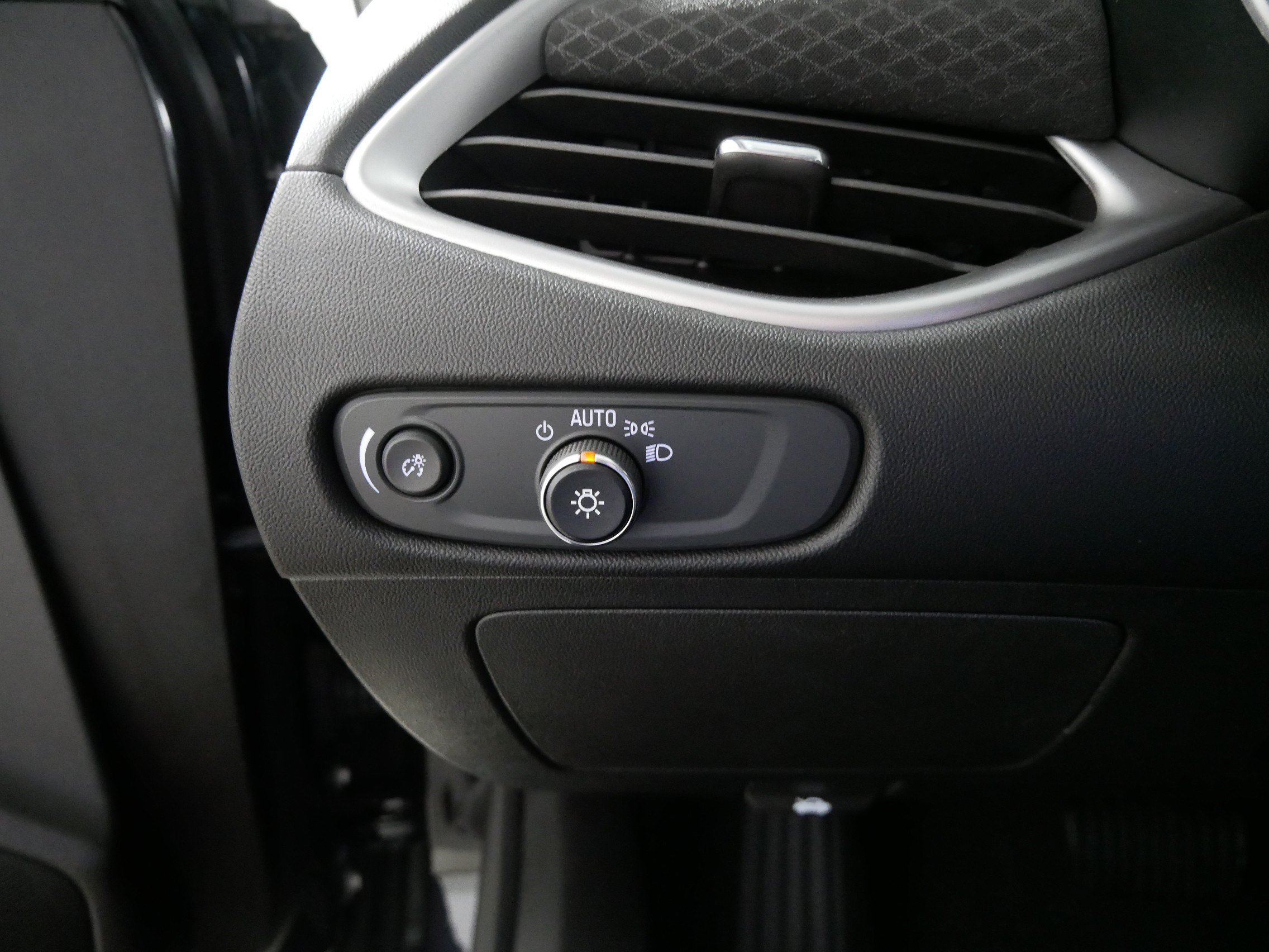 Used 2023 Chevrolet Malibu RS FWD image 26