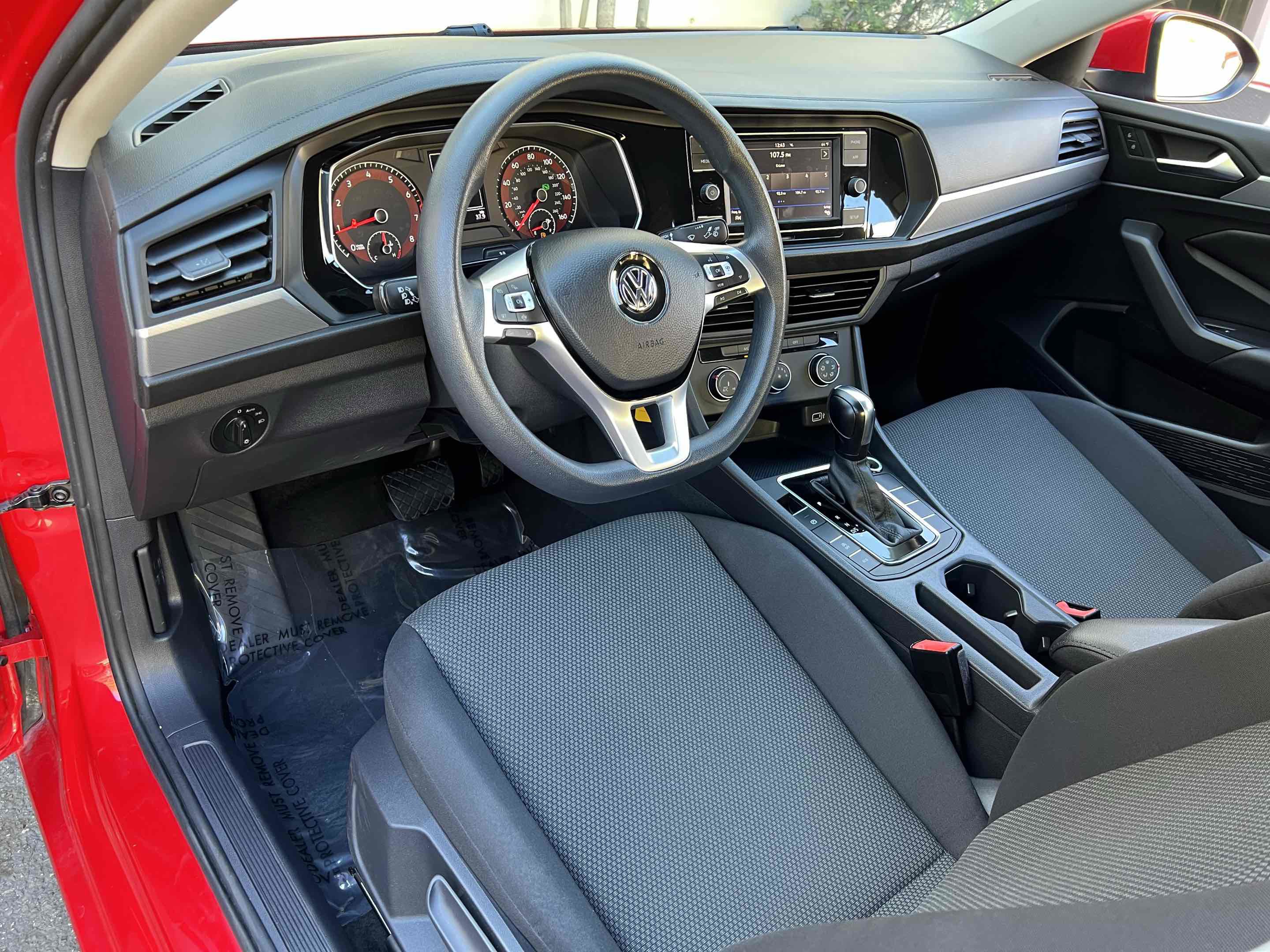 Used 2019 Volkswagen Jetta S image 3