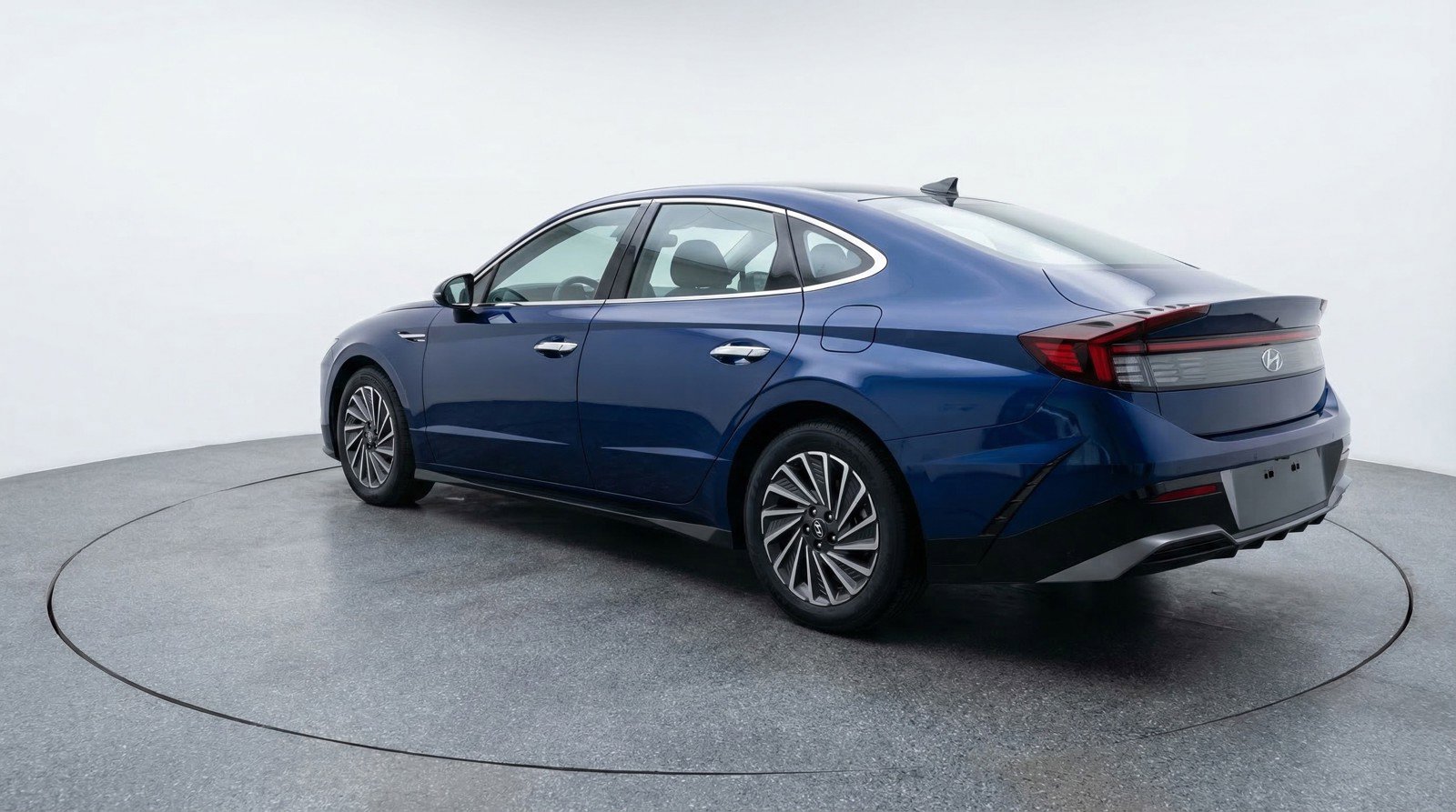 Used 2025 Hyundai Sonata SEL FWD image 6