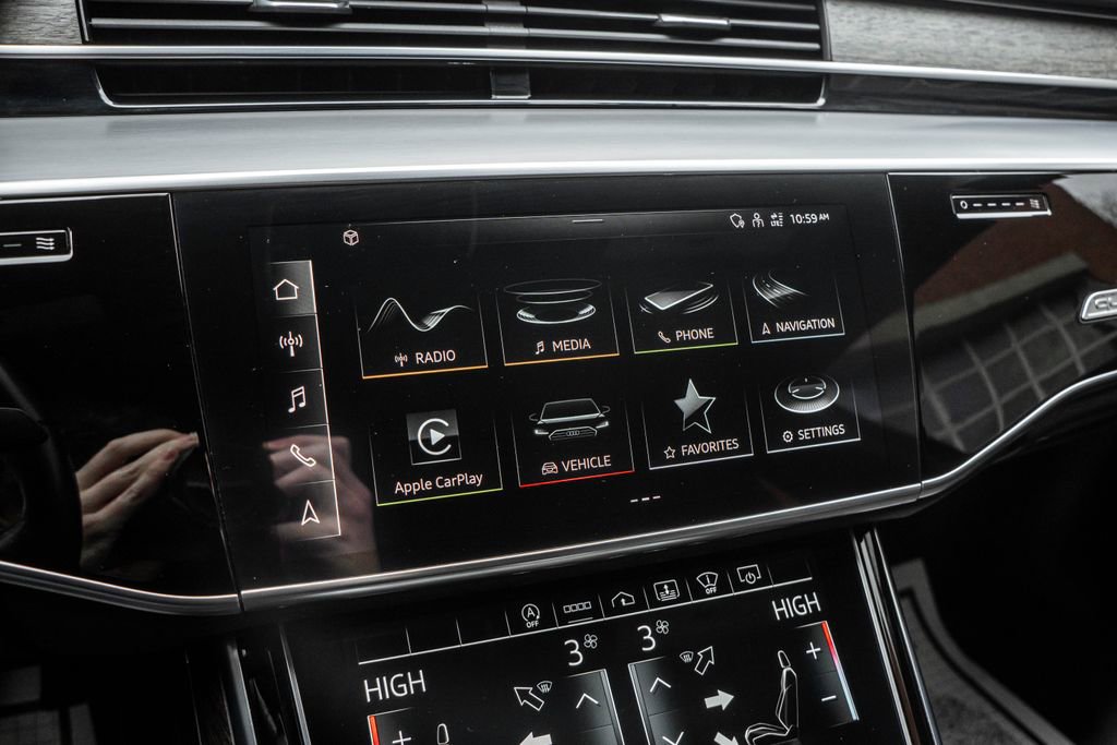 Used 2021 Audi A8 L 4.0T w/ Luxury Package image 22