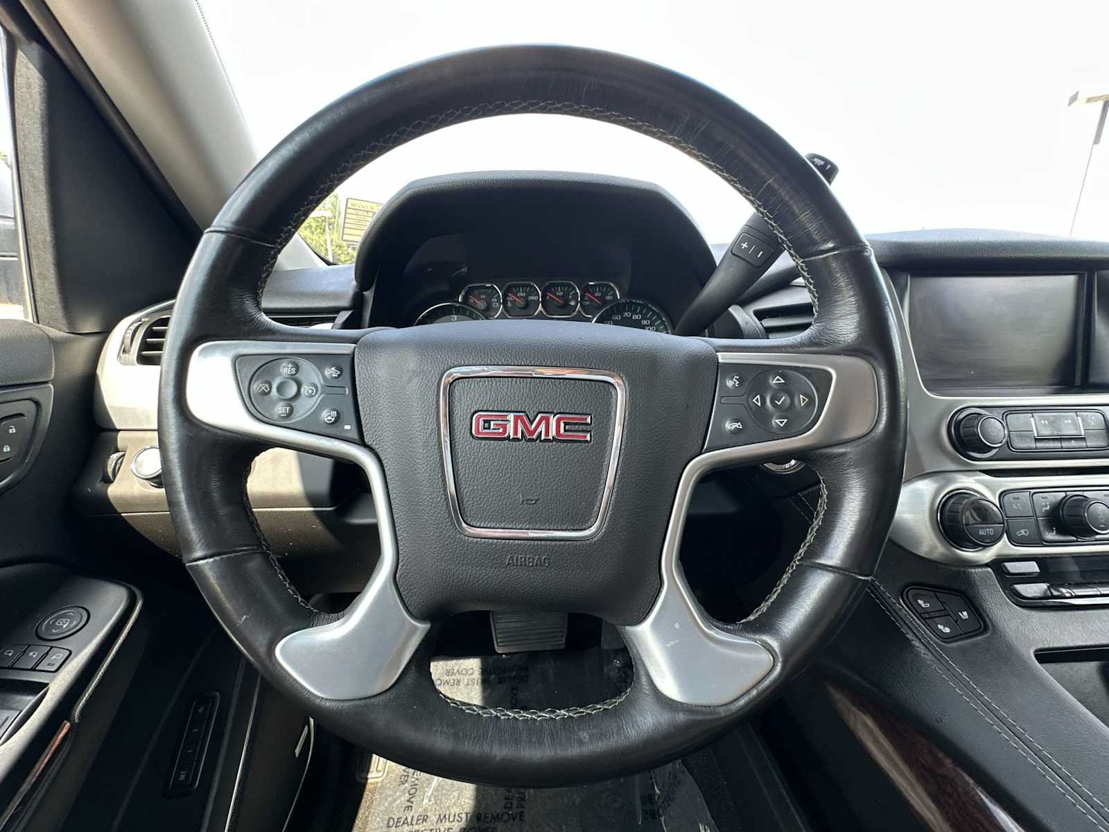 Used 2018 GMC Yukon SLT w/ Open Road Package AWD/4WD image 25