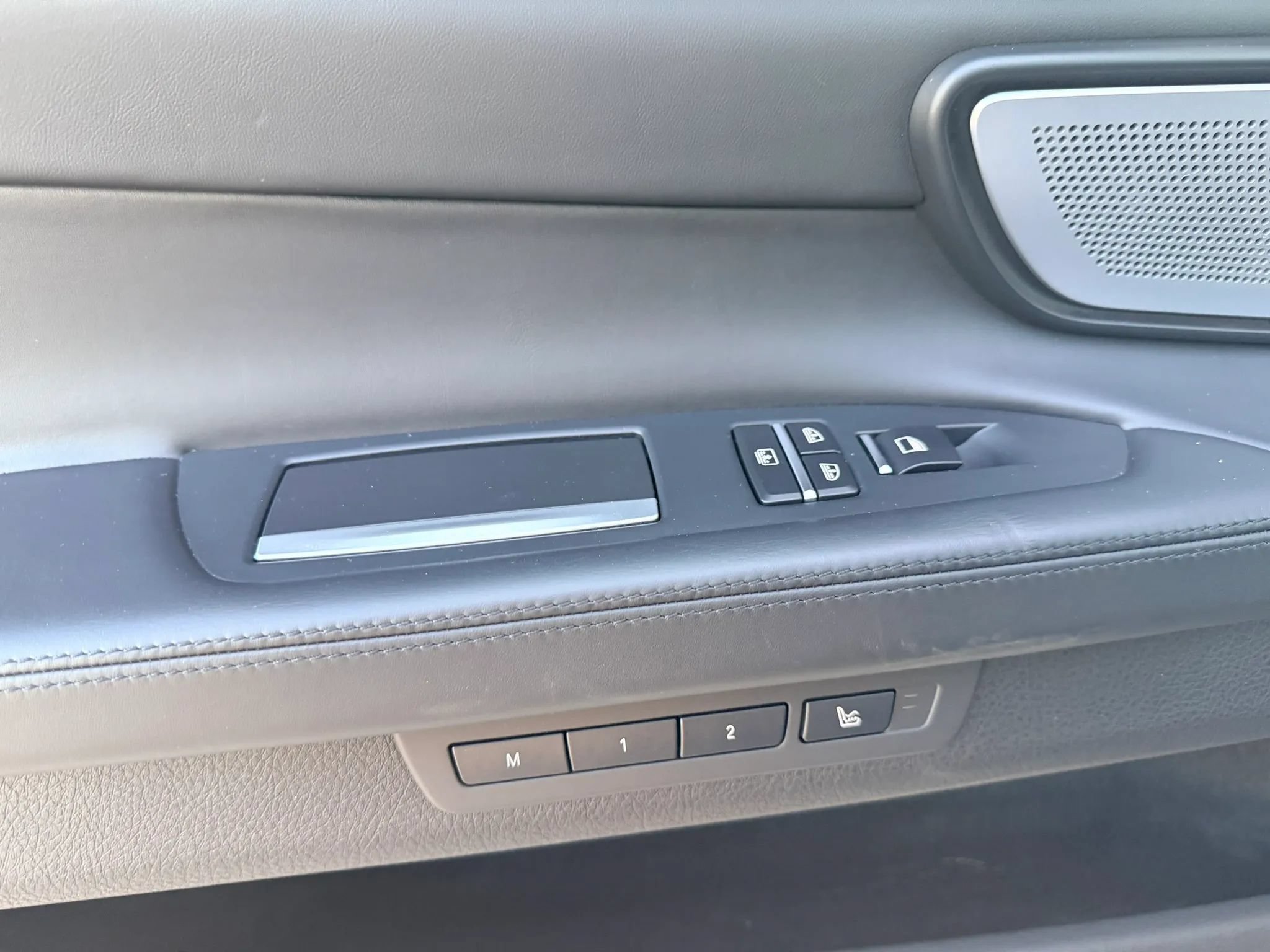 Used 2014 BMW 750Li RWD image 17