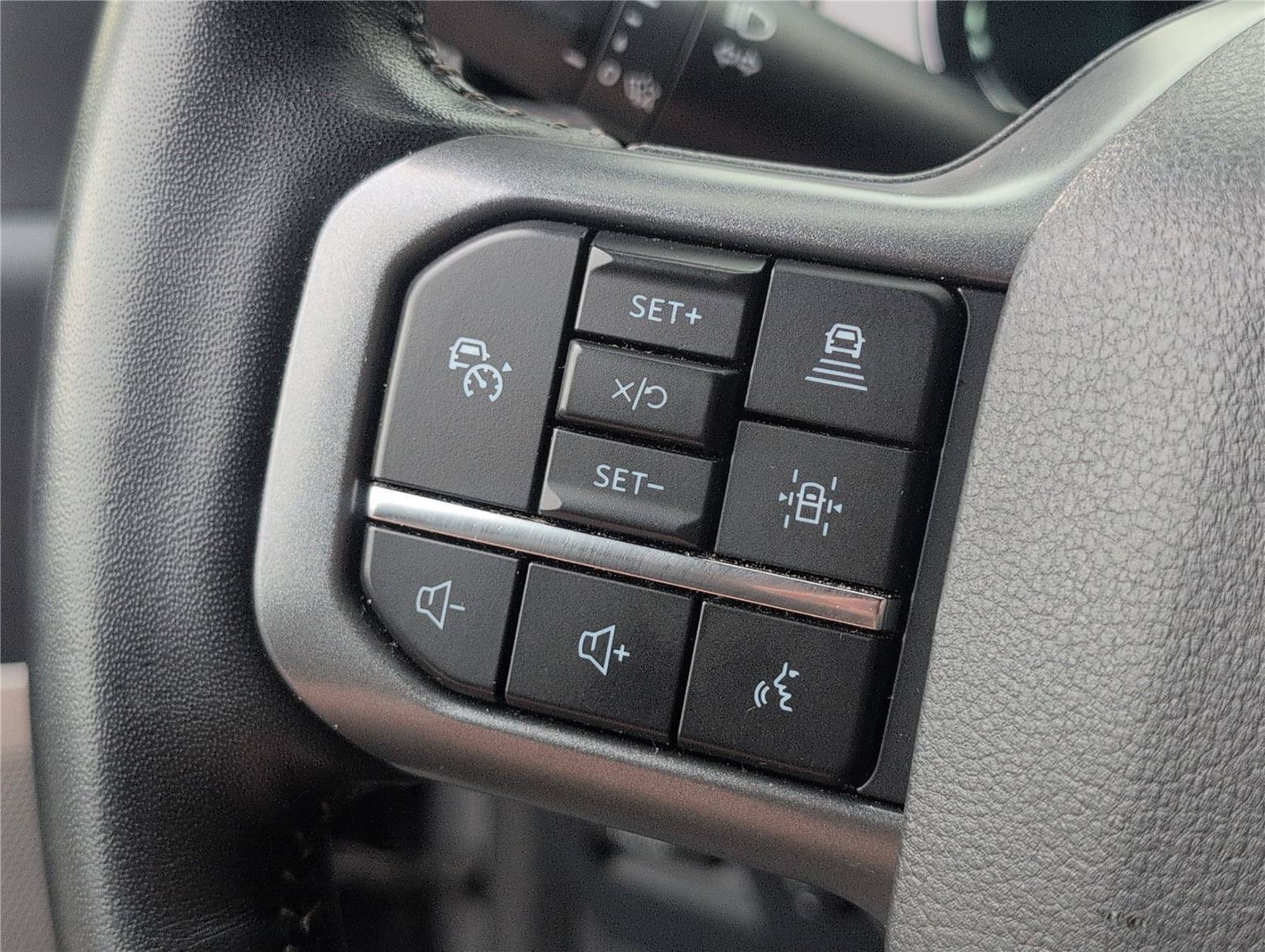 Used 2022 Ford F150 Lariat AWD/4WD image 32
