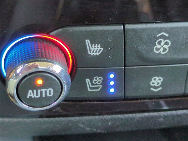 Used 2021 Buick Enclave Premium w/ Sun and Sites Package image 21