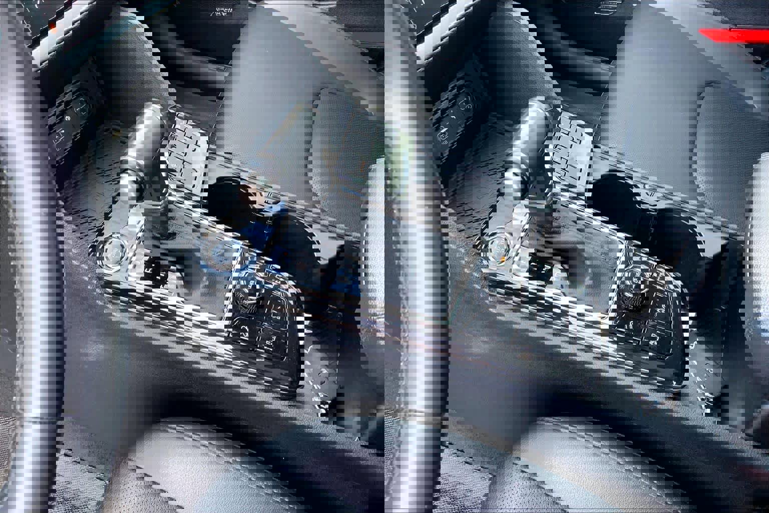 Used 2023 Kia Sportage SX image 16