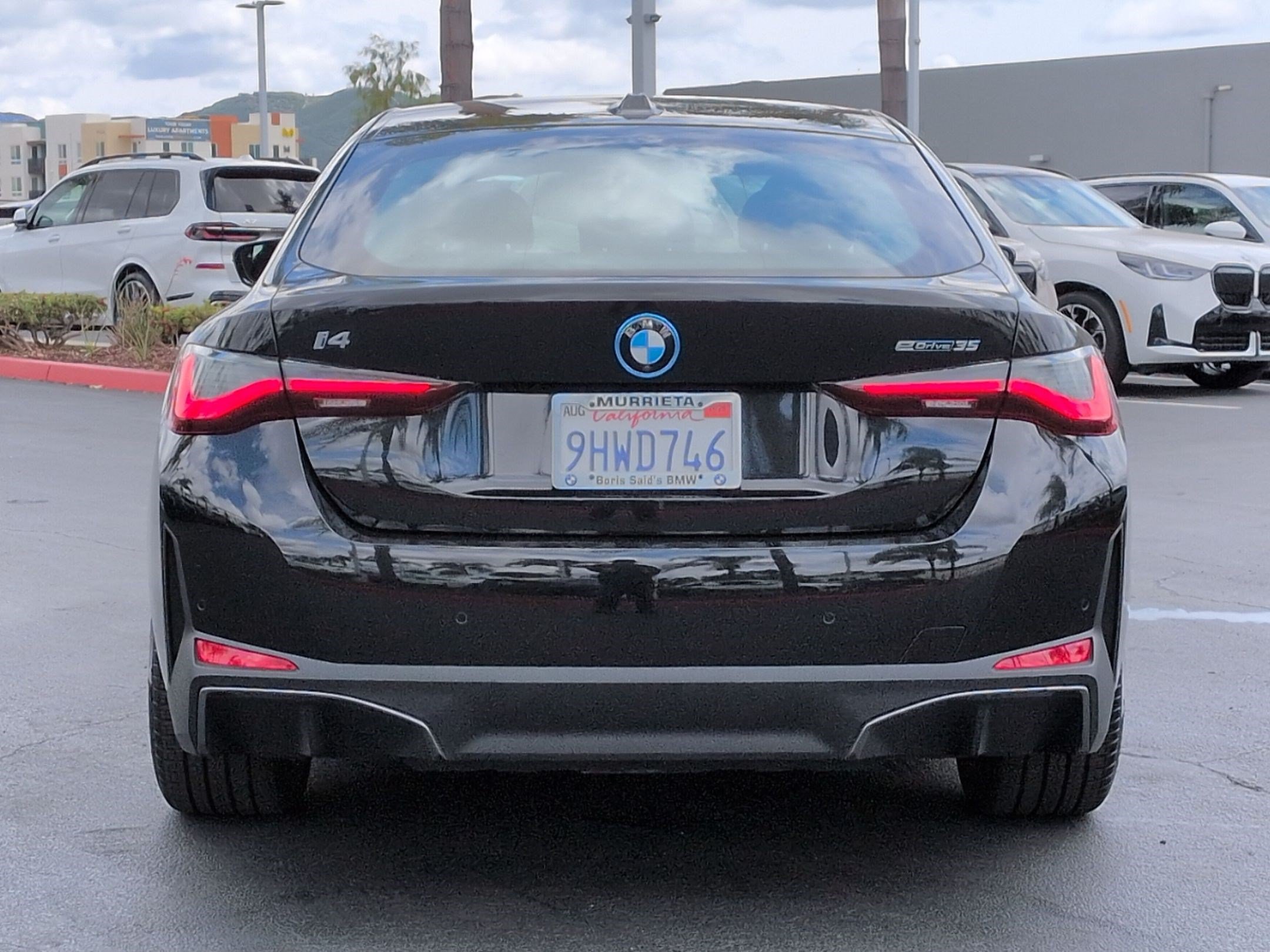 Used 2023 BMW i4 eDrive35 RWD image 9