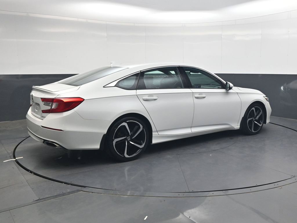 Used 2019 Honda Accord Sport image 4
