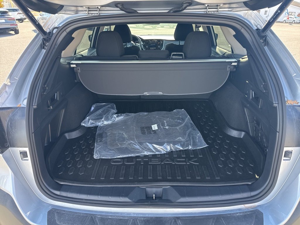 Certified 2025 Subaru Outback Premium image 17