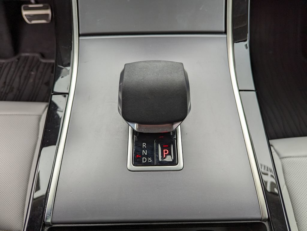 Used 2025 Land Rover Range Rover Velar Dynamic SE AWD/4WD image 25