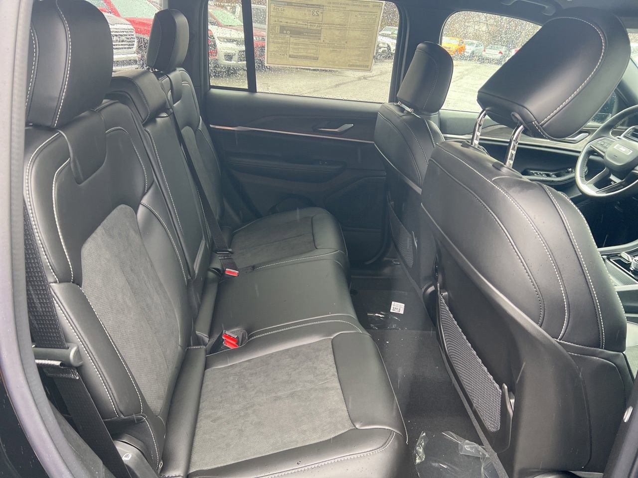 New 2026 Jeep Grand Cherokee Altitude image 19