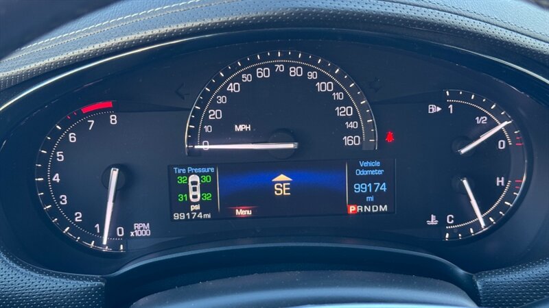 Used 2017 Cadillac XTS Luxury FWD image 3