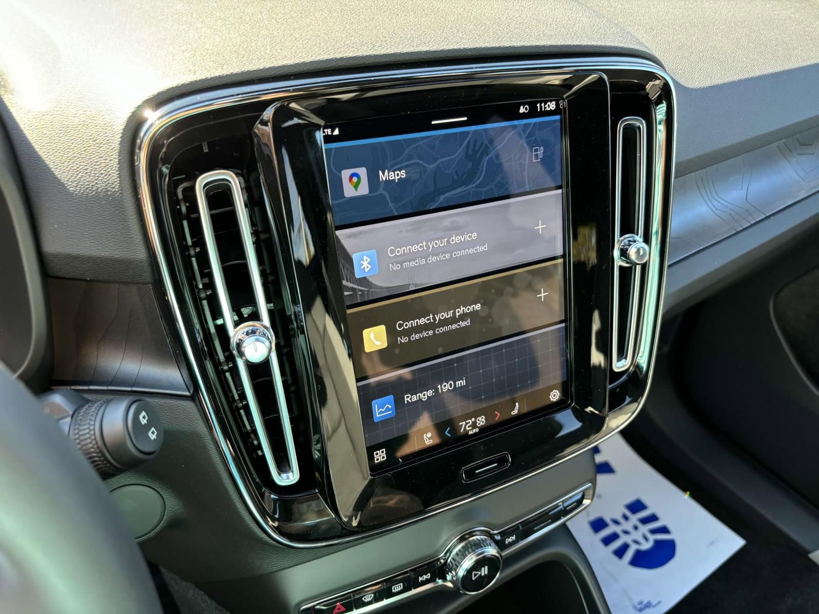 New 2024 Volvo XC40 Recharge Core w/ Protection Package Premier image 19