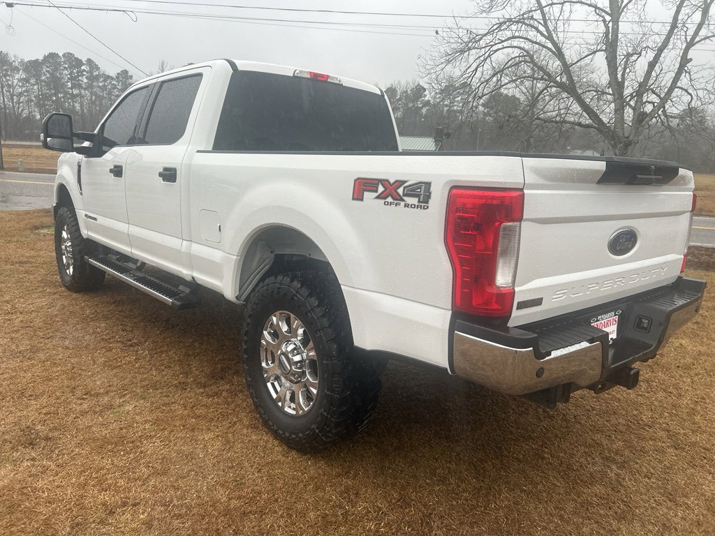 Used 2019 Ford F250 XLT w/ XLT Value Package image 11