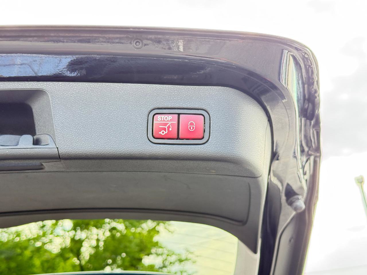 Used 2015 Mercedes-Benz ML 350 4MATIC w/ Premium 1 Package image 34