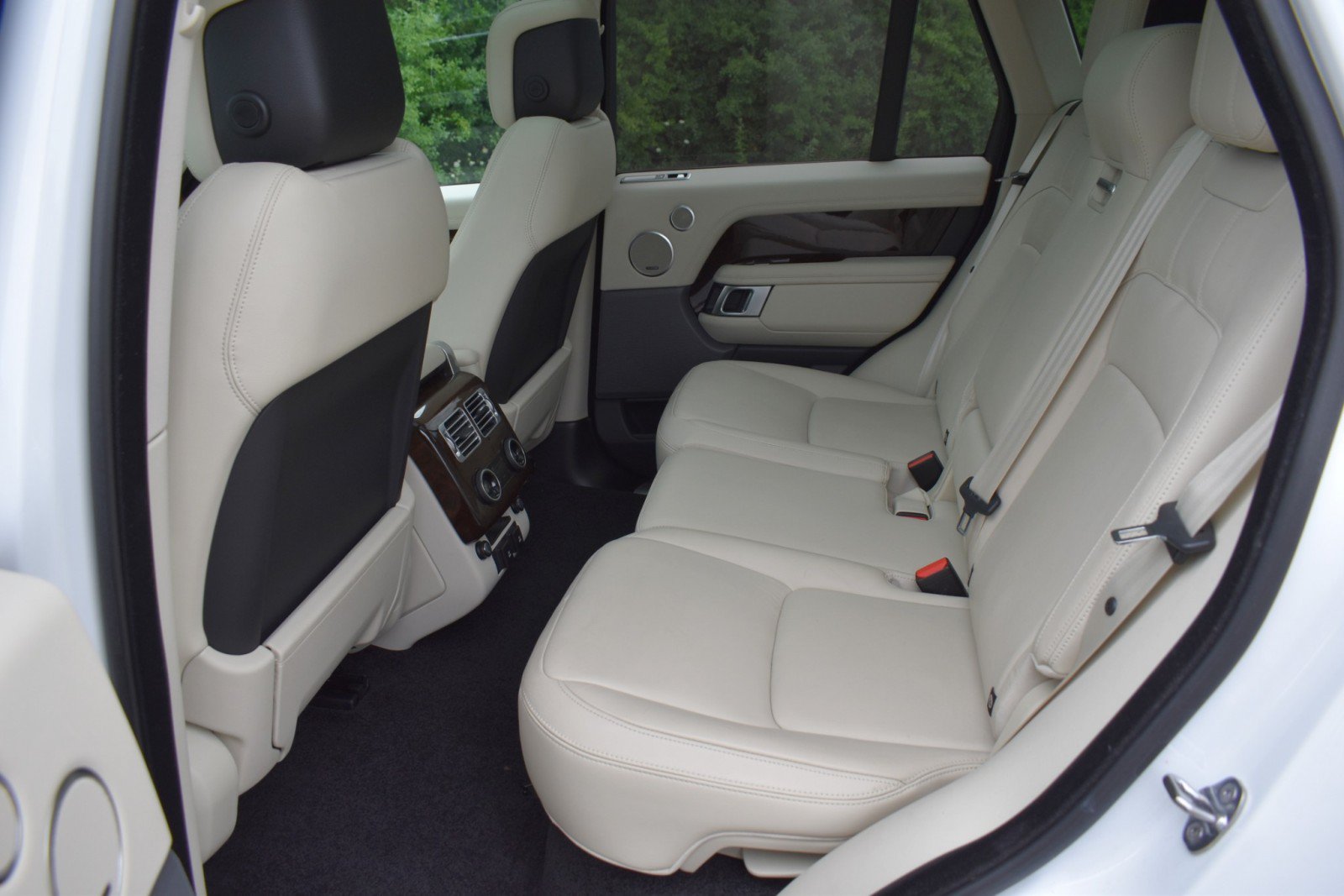 Used 2021 Land Rover Range Rover AWD/4WD image 34
