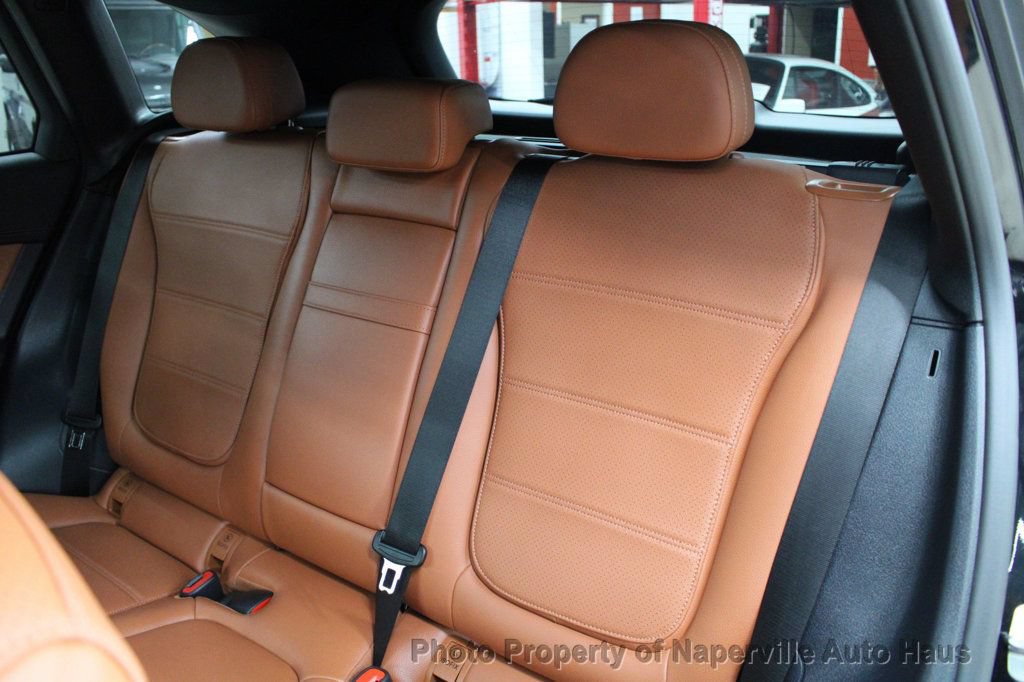 Used 2025 Mercedes-Benz GLC 300 4MATIC image 26