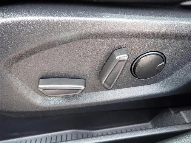 Used 2024 Ford Edge SEL image 13