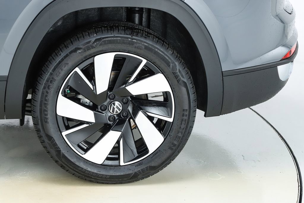 New 2026 Volkswagen Atlas Cross Sport SE image 6